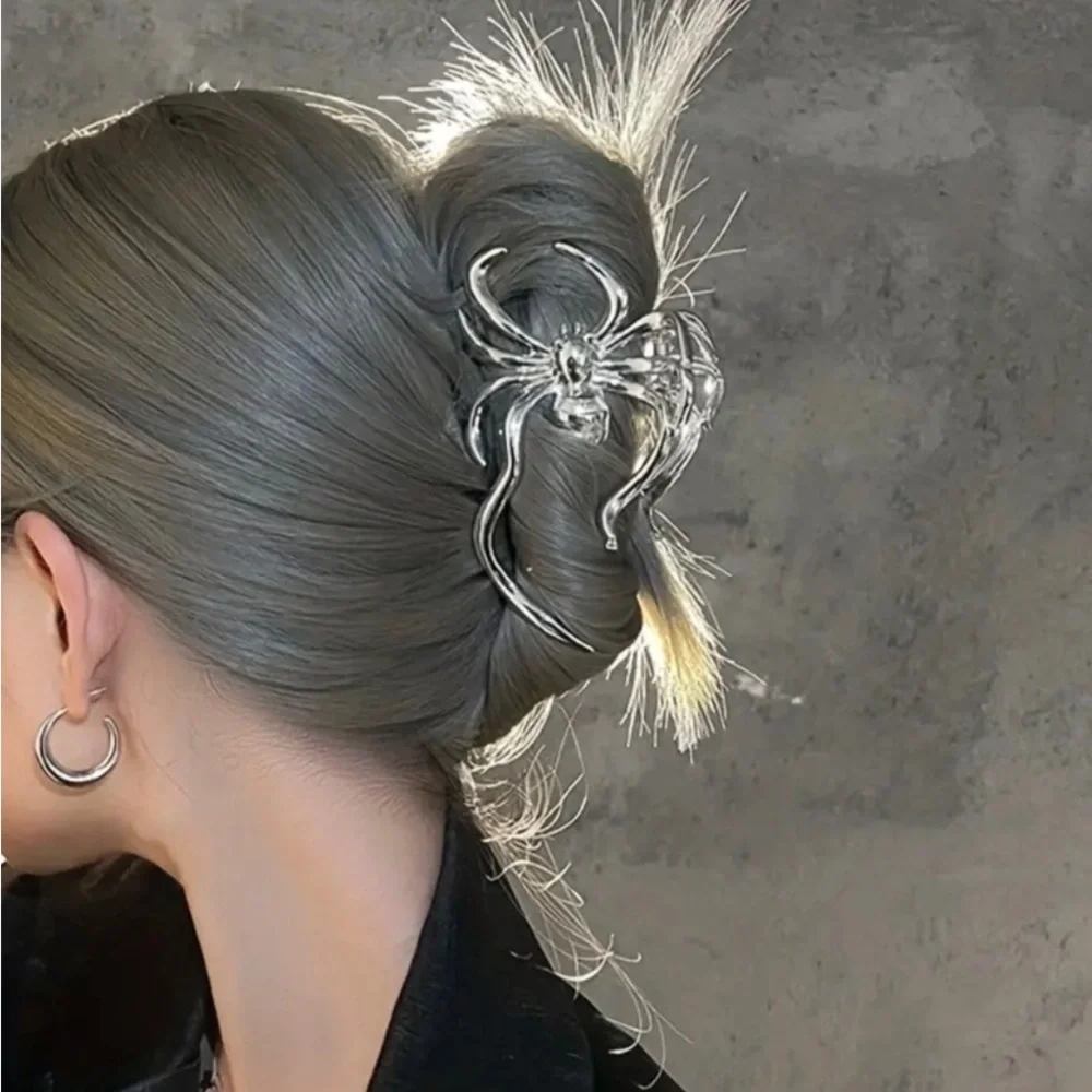Womens Silver Tone Scary Halloween Spider Hair Claw Clip